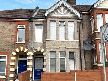 6 bedroom block of apartments for sale