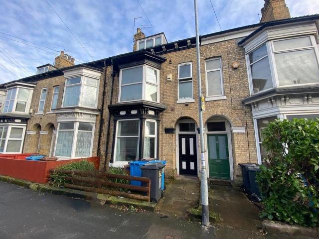 6 bedroom block of apartments for sale