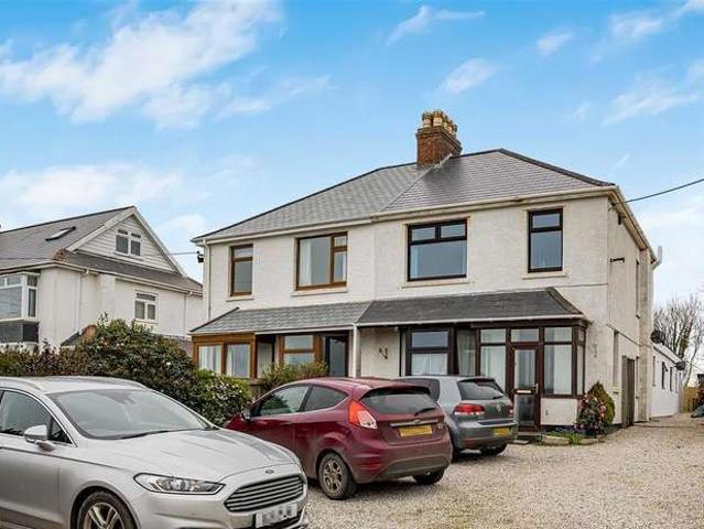 6 Bedroom Block Of Apartments Flat