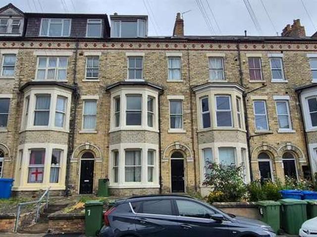 6 Bedroom Block Of Apartments Flat