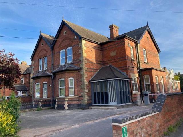 6 Bedroom Block Of Apartments Flat