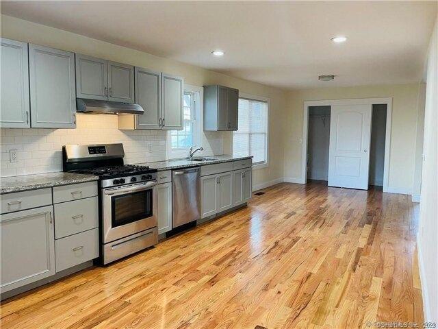 6 bedroom, Branford CT 06405 105588962