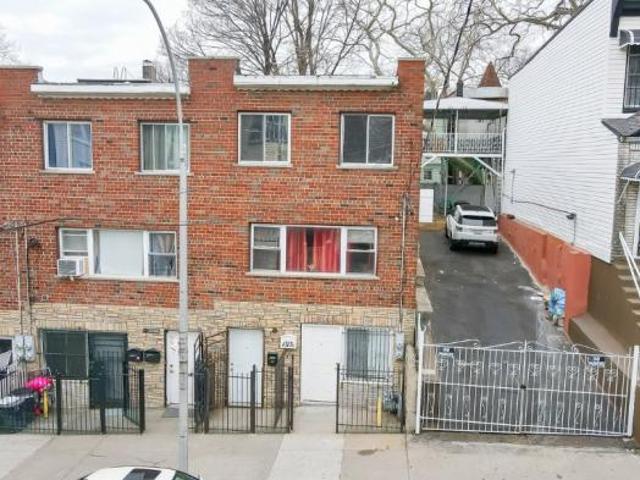 6 bedroom, BRONX NY 10456 43163194