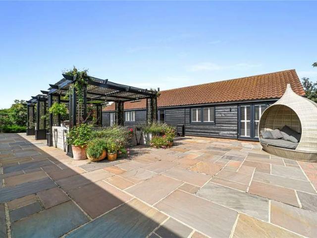 6 Bedroom Bungalow