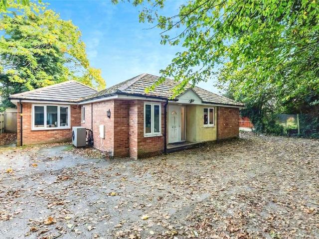 6 bedroom bungalow for sale