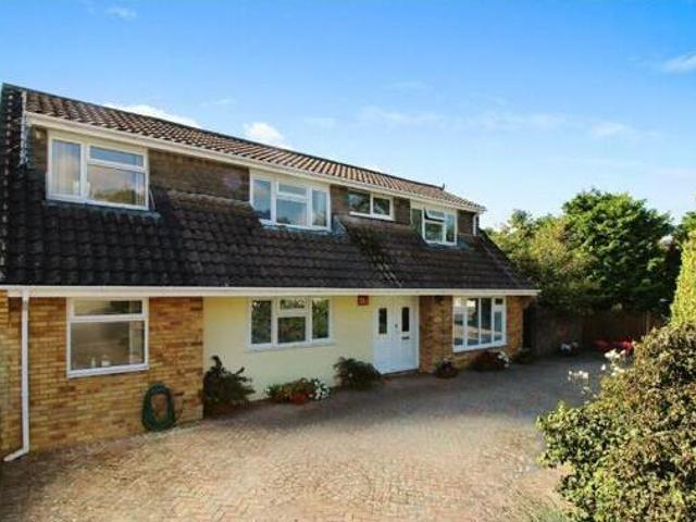 6 Bedroom Bungalow For Sale In Waterlooville, Hampshire