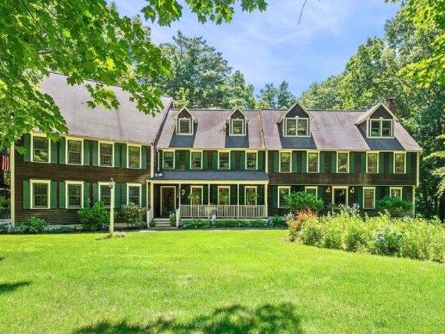 6 bedroom, Groveland MA 01834 105423517
