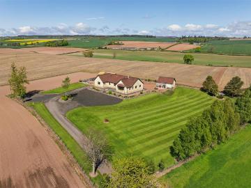 6 bedroom detached bungalow for sale