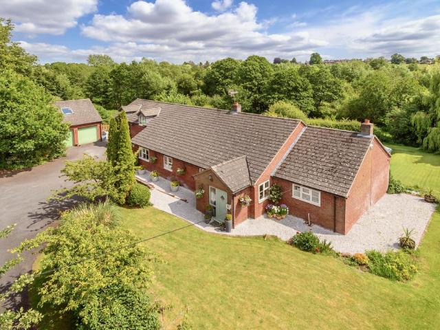 6 bedroom detached bungalow for sale