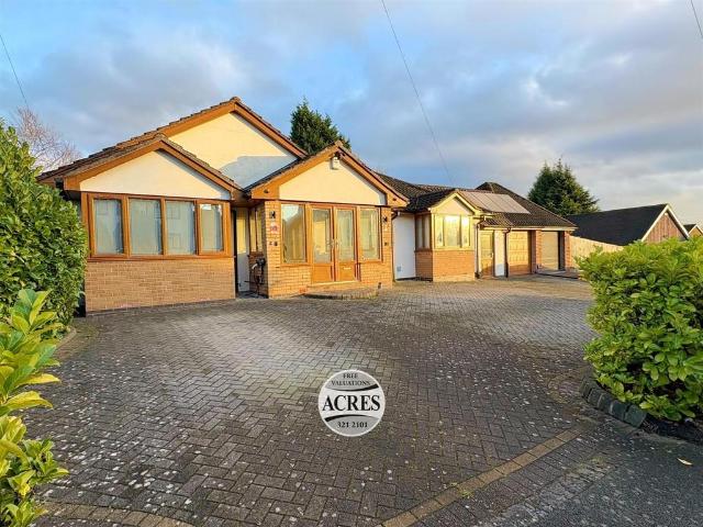 6 bedroom detached bungalow for sale