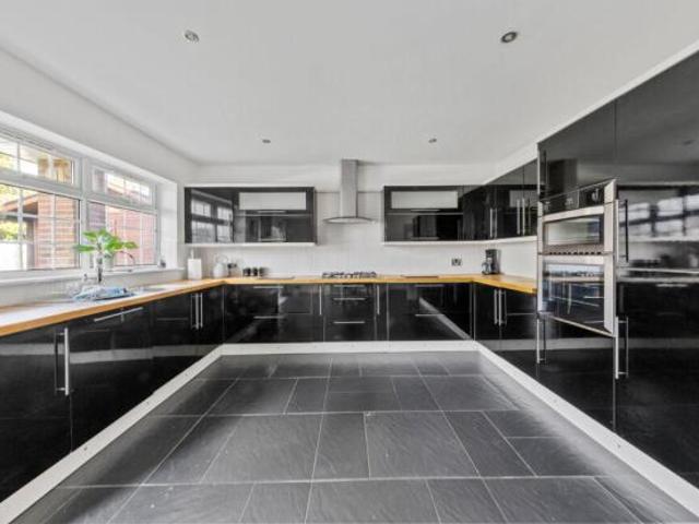 6 bedroom detached bungalow for sale in Radley Lane, Houghton Green, WA2