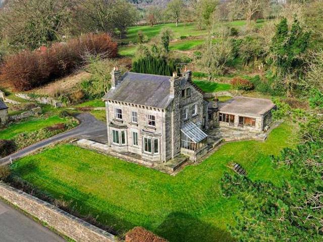 6 Bedroom Detached House