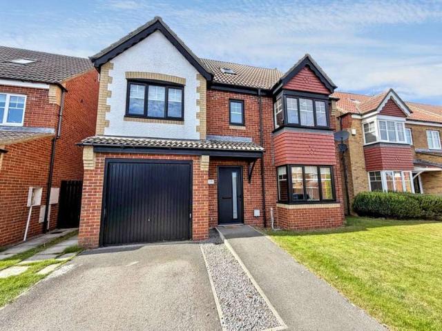 6 Bedroom Detached House