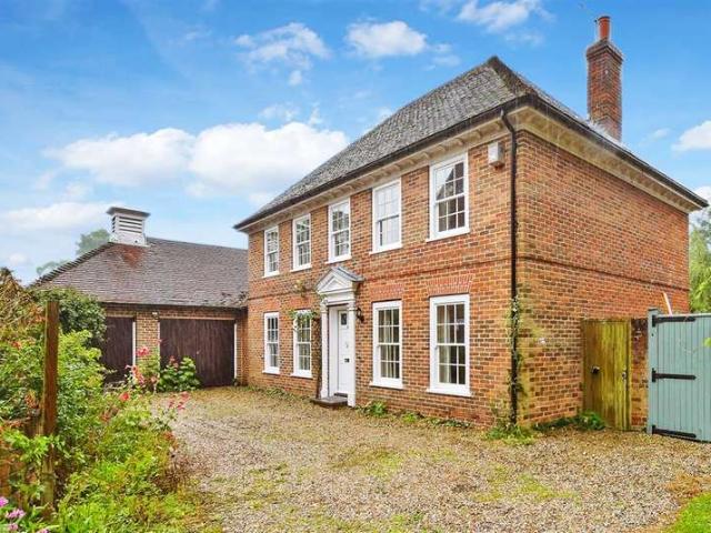 6 Bedroom Detached House