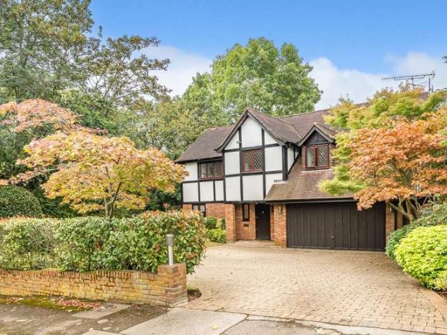 6 Bedroom Detached House