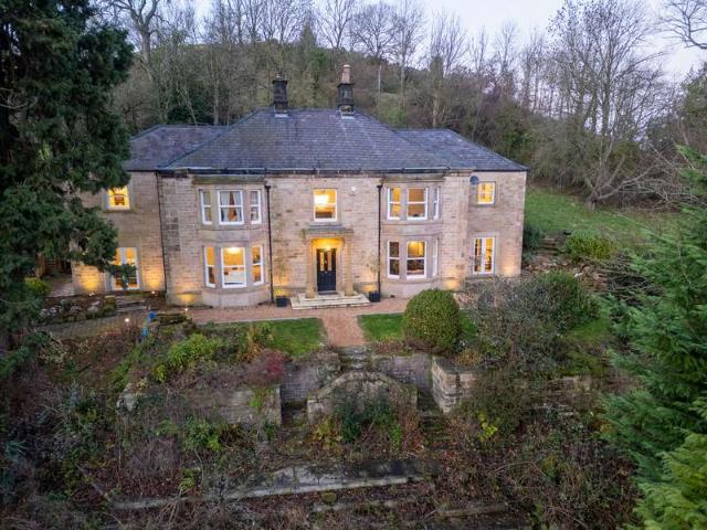 6 Bedroom Detached House