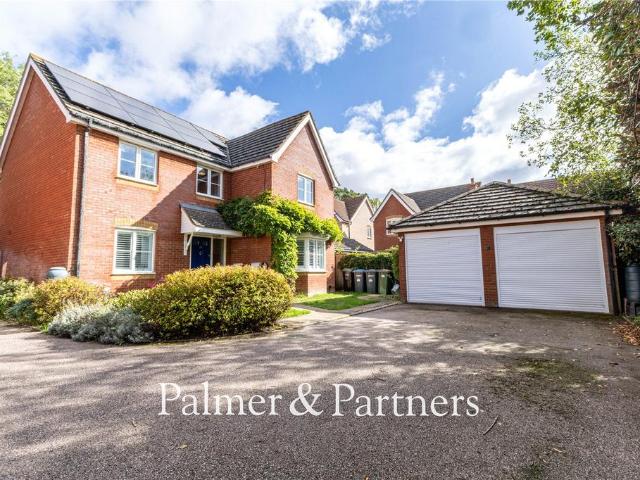 6 bedroom detached house for sale