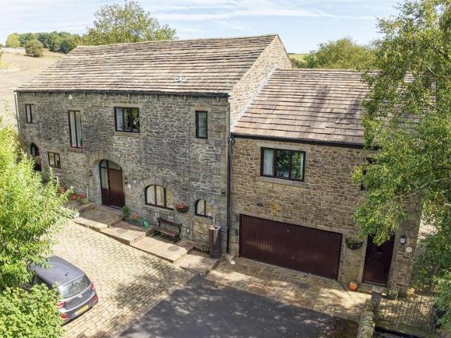 6 bedroom detached house for sale