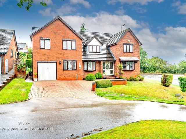 6 bedroom detached house for sale
