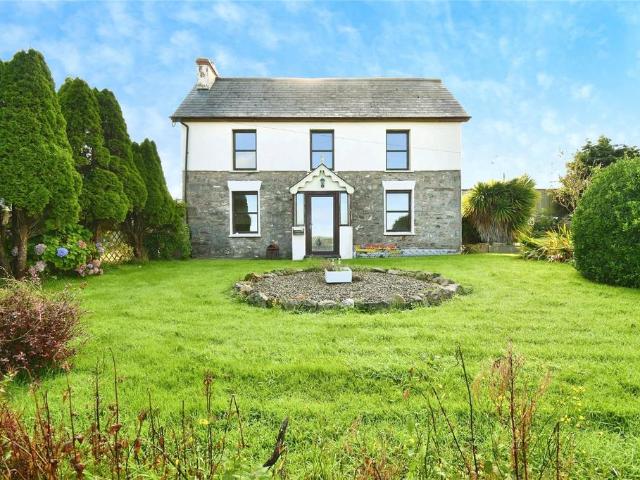 6 bedroom detached house for sale