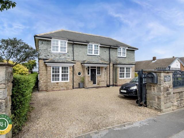 6 bedroom detached house for sale