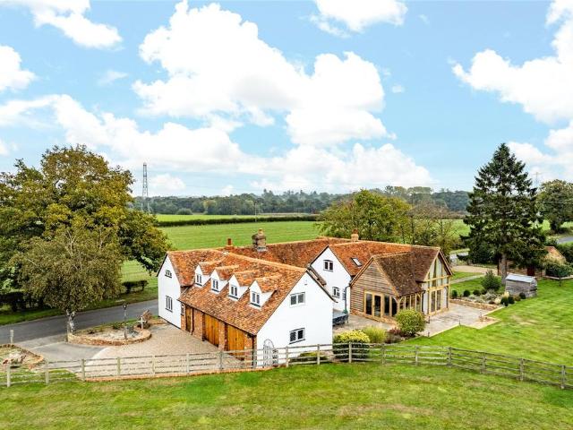 6 bedroom detached house for sale