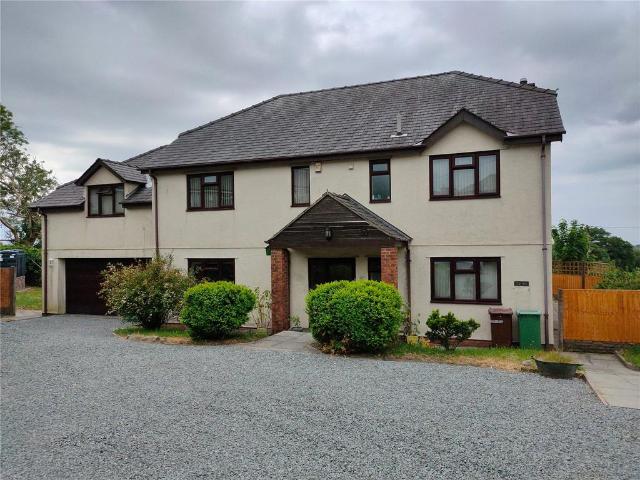 6 bedroom detached house for sale