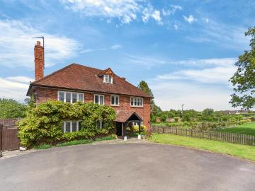 6 bedroom detached house for sale