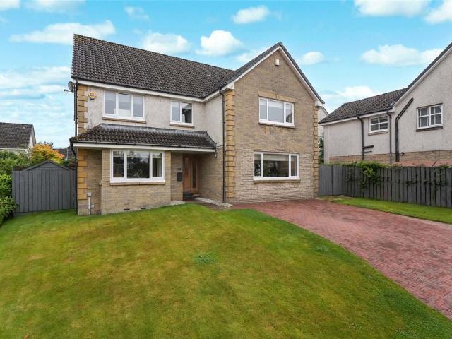 6 bedroom detached house for sale
