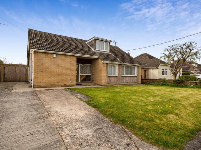 6 bedroom detached house for sale
