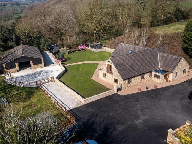 6 bedroom equestrian facility for sale