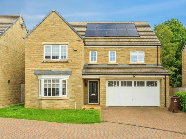 6 bedroom detached house for sale