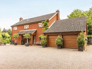 6 bedroom detached house for sale