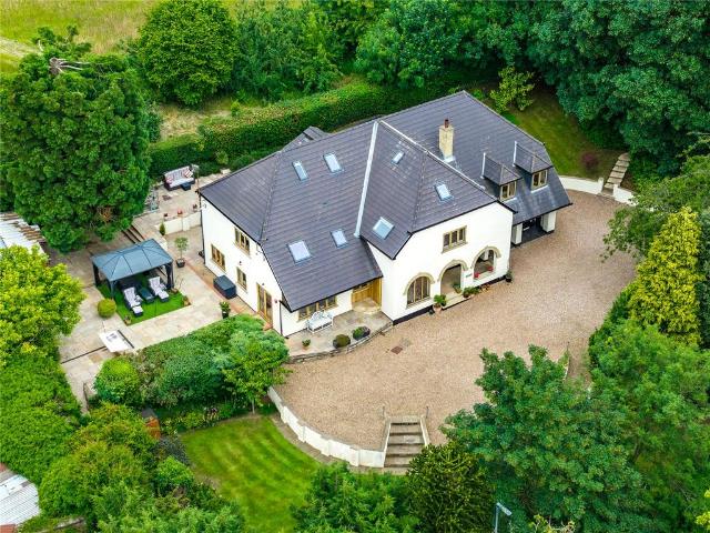 6 bedroom detached house for sale