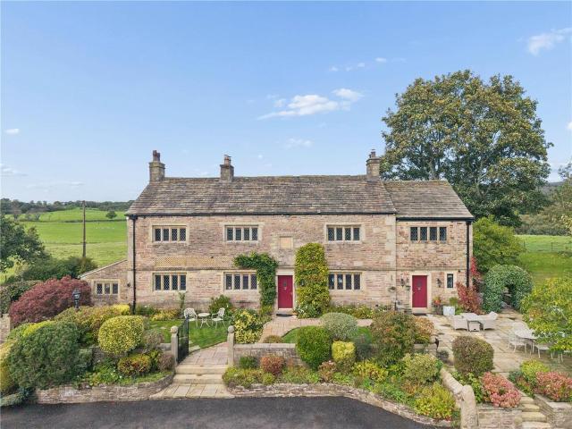 6 bedroom detached house for sale