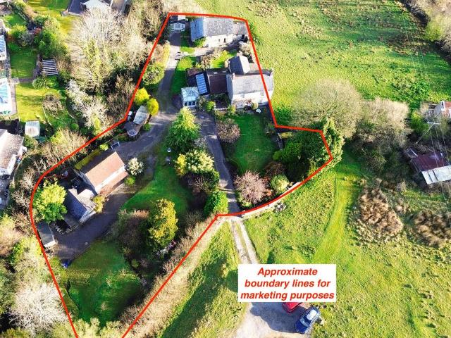 6 bedroom detached house for sale