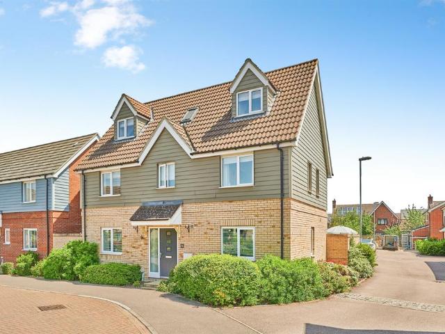 6 bedroom detached house for sale