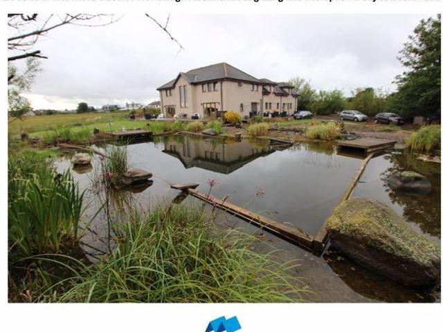 6 bedroom detached house for sale