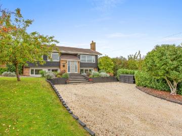 6 bedroom detached house for sale