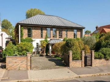 Brondesbury Park, London, Greater London