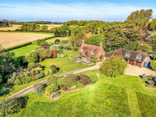 6 bedroom detached house for sale