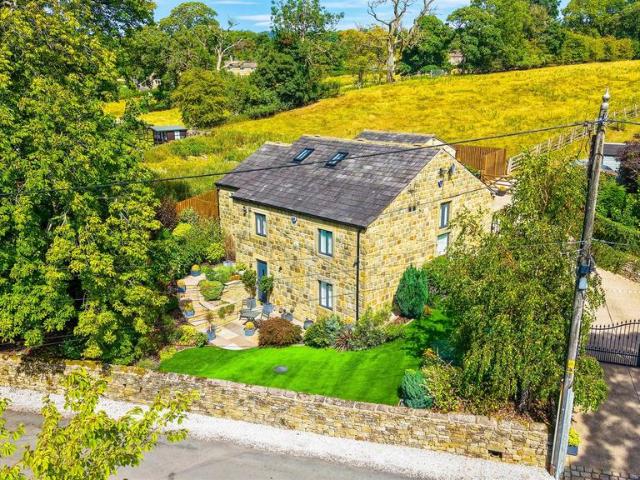 6 bedroom detached house for sale