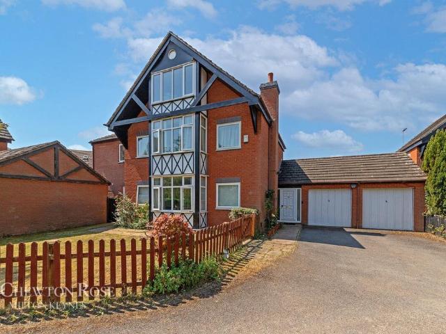 6 bedroom detached house for sale