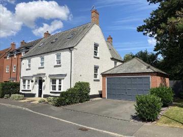 6 bedroom detached house for sale