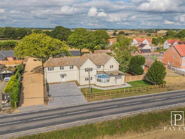 6 bedroom detached house for sale