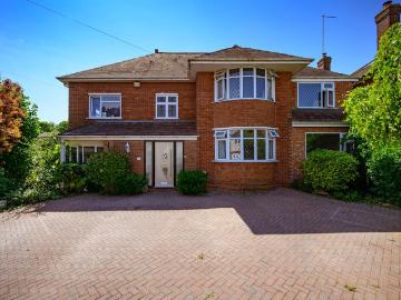 6 bedroom detached house for sale
