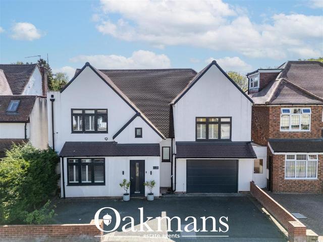 6 bedroom detached house for sale
