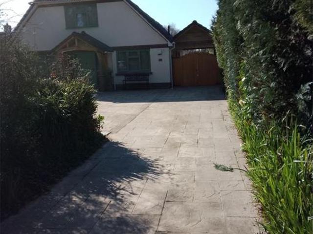 6 bedroom detached house for sale