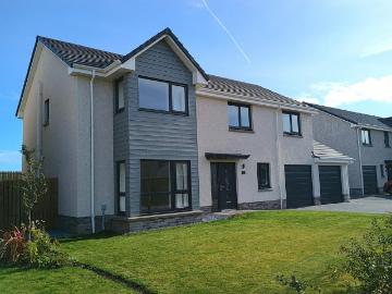 6 bedroom detached house for sale