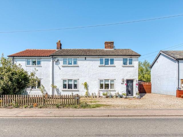 6 bedroom detached house for sale
